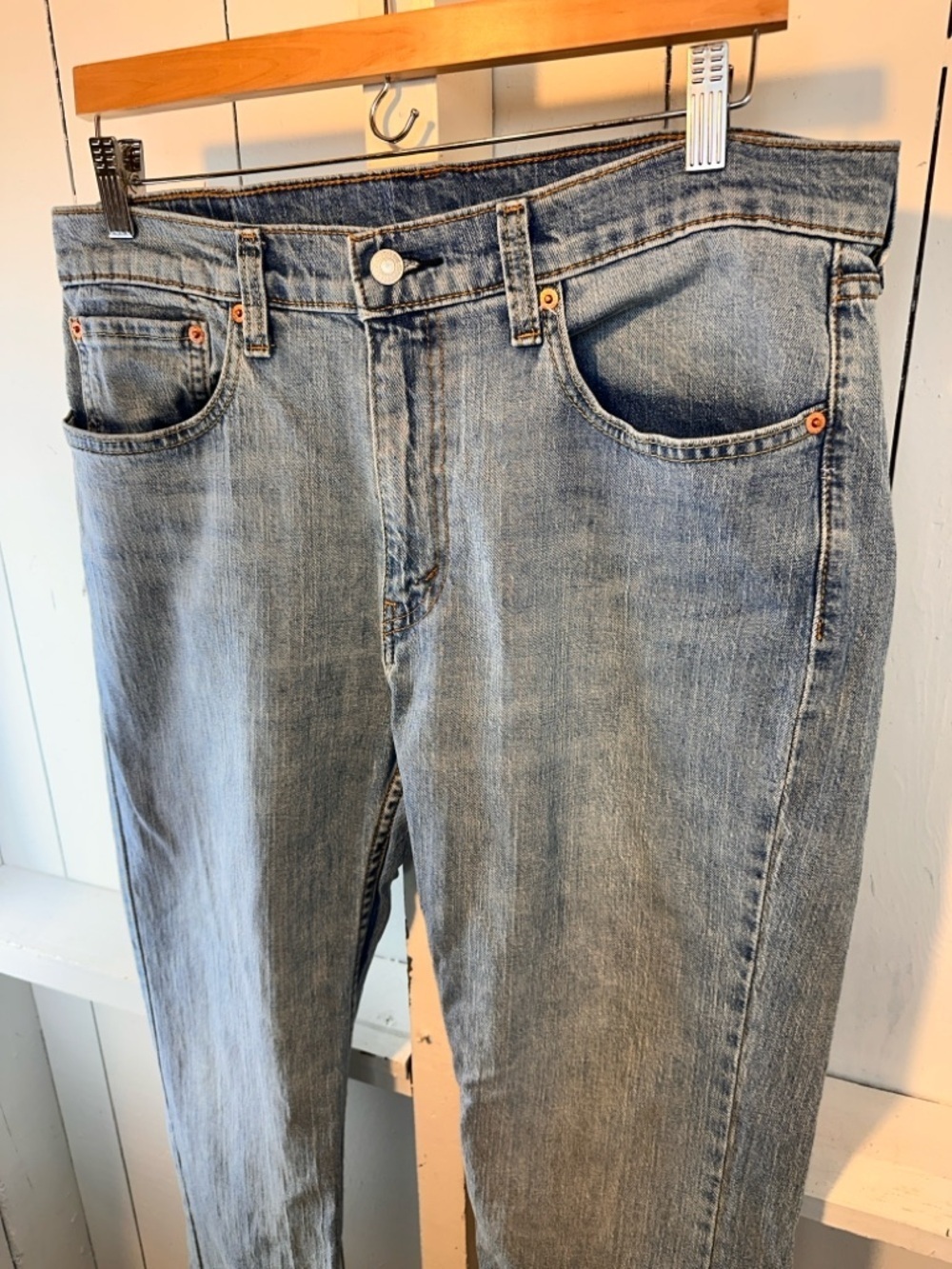 Levi’s 527 Slim Bootcut Jeans Men’s 34x30 Worn In Light Washed - Picture 3 of 10